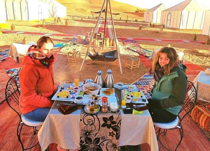 Merzouga Luxury Camp Exterior foto